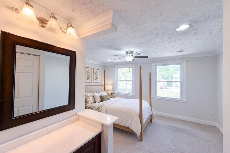 Photo 4 of 57 of 8769 Kanawha Ct, Lorton, VA
