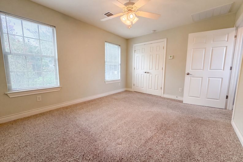 Photo 19 of 27 of 26441 White Eagle Dr, San Antonio, TX