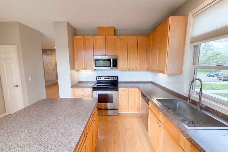 Photo 9 of 29 of 788 Cedar St, St. Paul, MN
