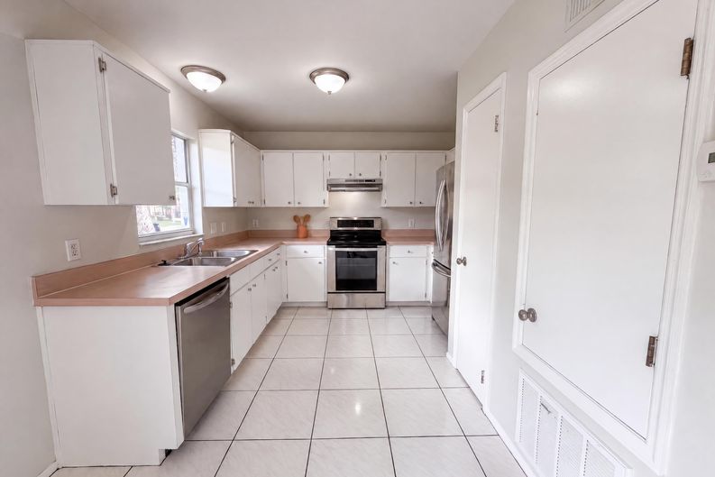 Photo 6 of 22 of 1611 Callie Ct, Apopka, FL