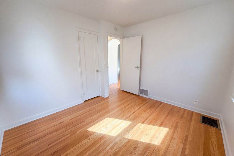 Photo 11 of 21 of 7221 Minnetonka Blvd, St. Louis Park, MN