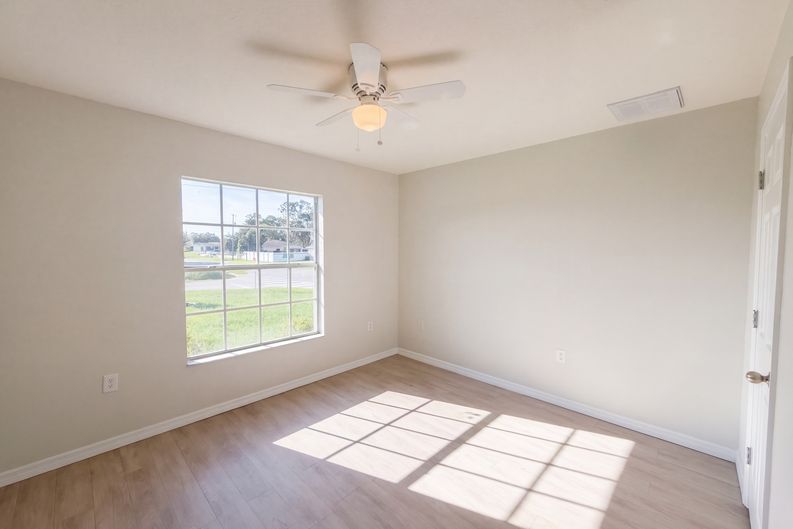Photo 22 of 29 of 6041 Parnell Ave, Spring Hill, FL