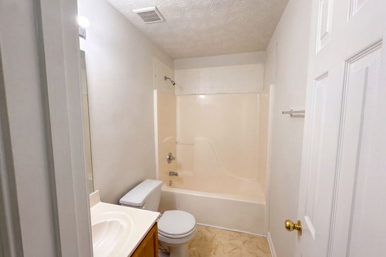Photo 17 of 60 of 2492 Halcyon Way, Lawrenceville, GA