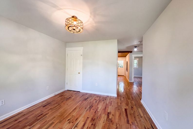 Photo 8 of 21 of 509 Drake Ave, Nashville, TN