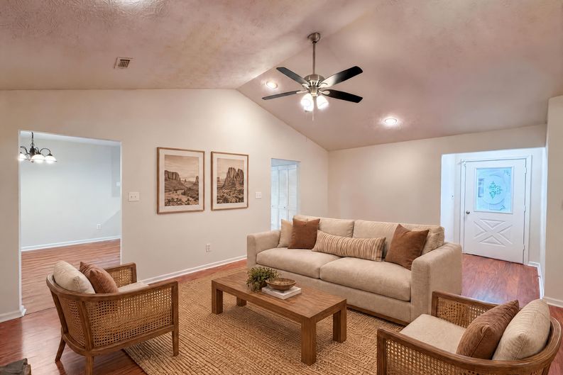 Photo 8 of 22 of 430 Cornwallis Way, Fayetteville, GA