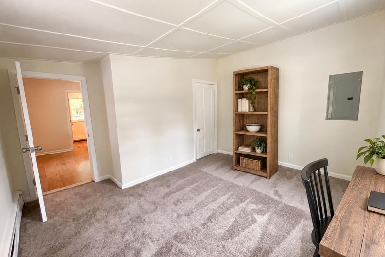 Photo 9 of 22 of 361 Tremont St, Taunton, MA