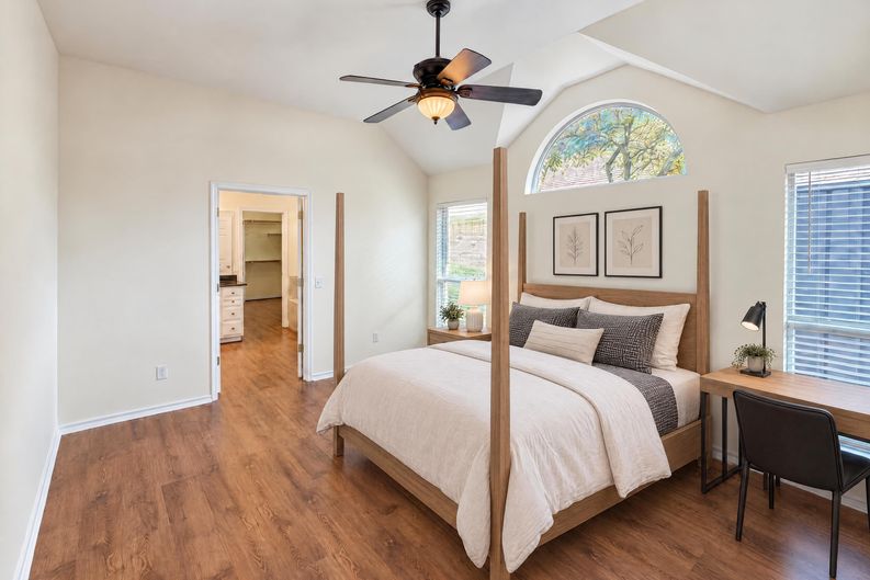 Photo 4 of 18 of 9911 Max Ln, Frisco, TX