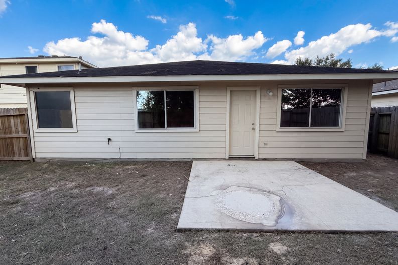 Photo 25 of 26 of 21619 Astipalia Dr, Spring, TX