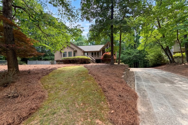 Photo 42 of 53 of 4958 Scotts Creek Trl, Peachtree Corners, GA