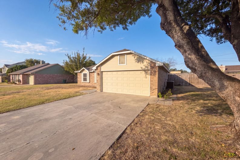 Photo 14 of 16 of 106 Nelson Dr, Copperas Cove, TX