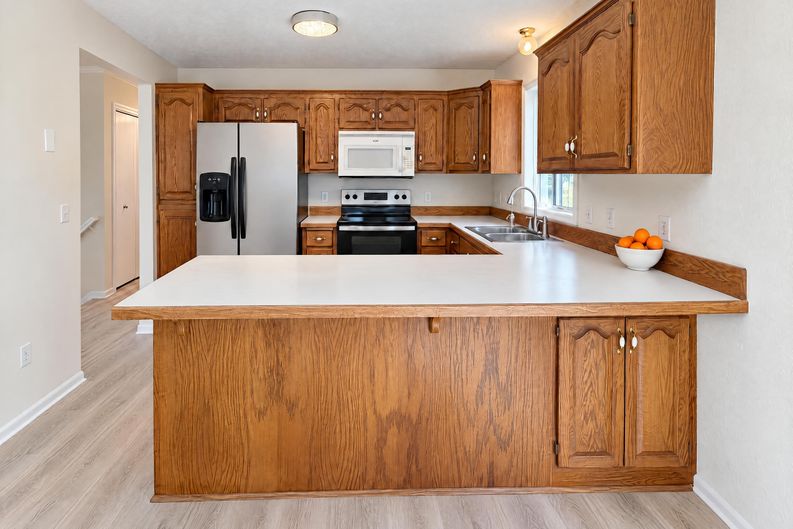 Photo 8 of 34 of 1122 Prairie Ct S, Shakopee, MN