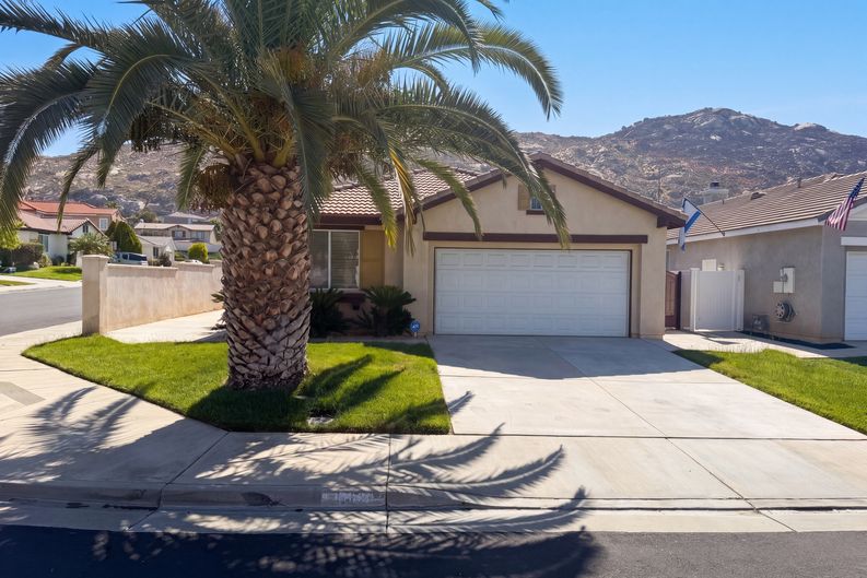 Photo 15 of 19 of 16960 Tack Ln, Moreno Valley, CA