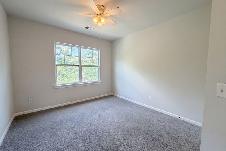 Photo 8 of 27 of 9696 Ravenscroft Ln NW, Concord, NC