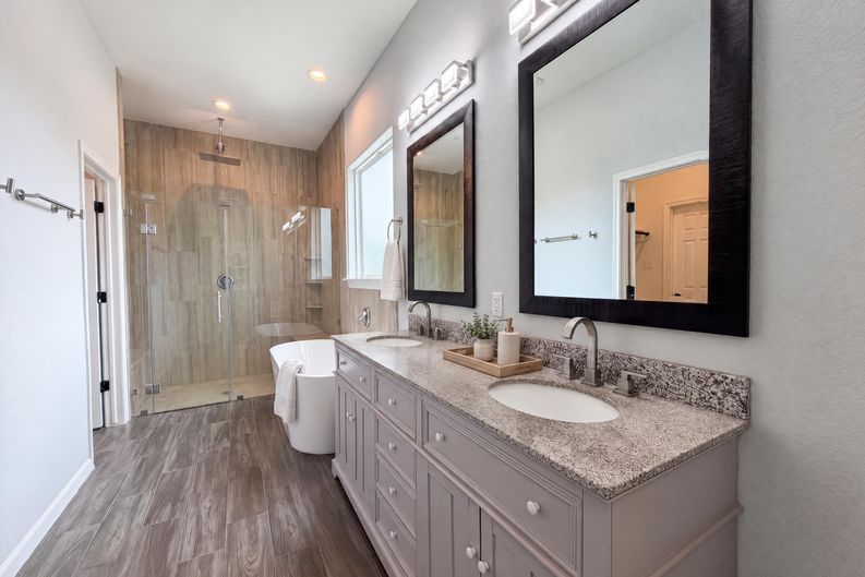 Photo 11 of 24 of 40406 Mostyn Dr, Magnolia, TX