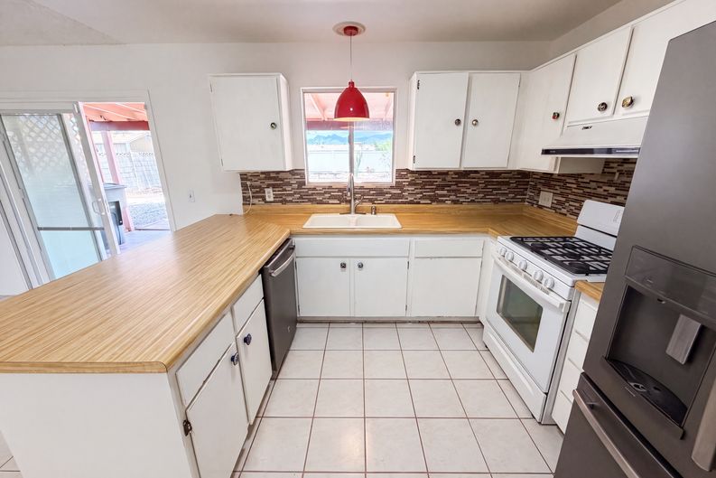 Photo 10 of 19 of 7949 E Manitoba Pl, Tucson, AZ