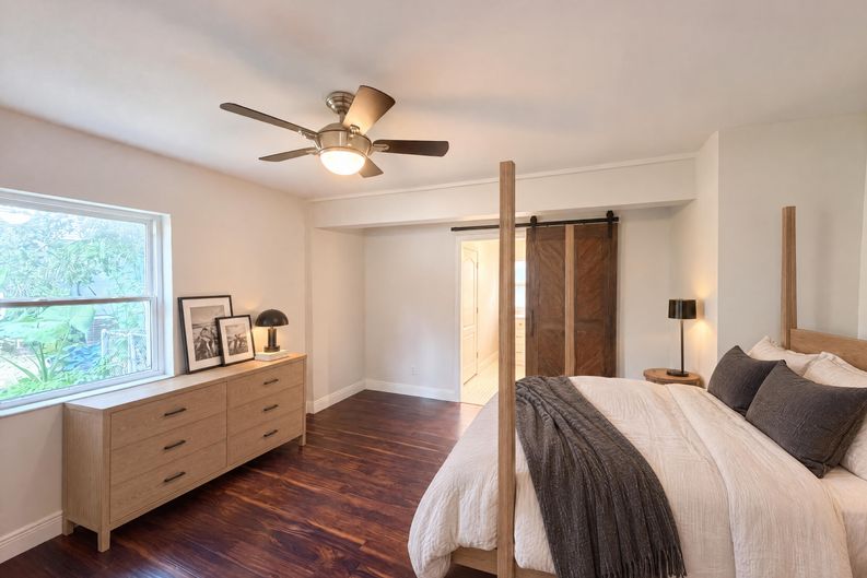 Photo 14 of 21 of 10806 W Elbow Dr, Tampa, FL