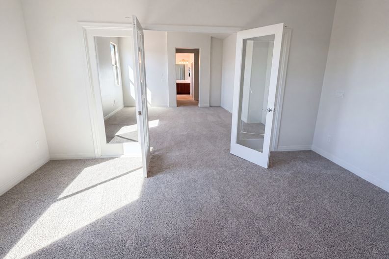 Photo 22 of 43 of 5032 W Yearling Rd, Phoenix, AZ