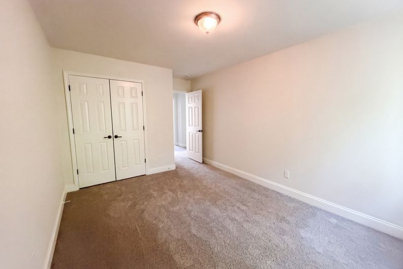 Photo 11 of 17 of 9622 Scarborough Ct, Summerville, SC
