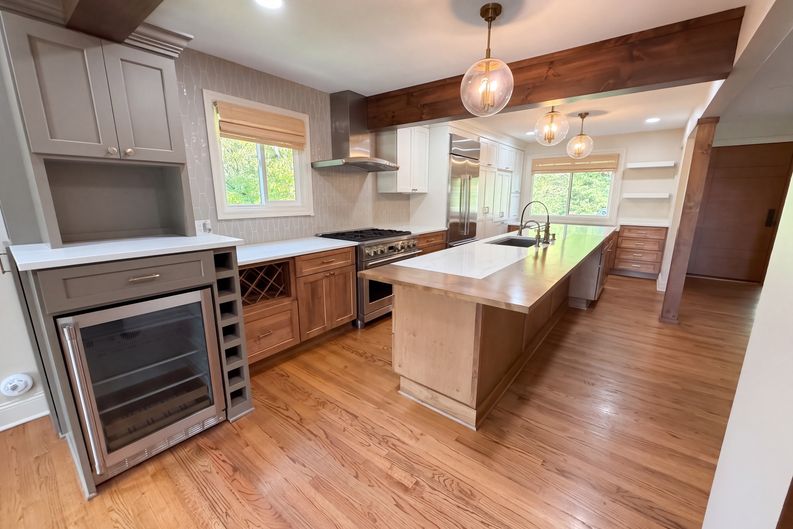 Photo 9 of 67 of 50 E Summit St, Chagrin Falls, OH