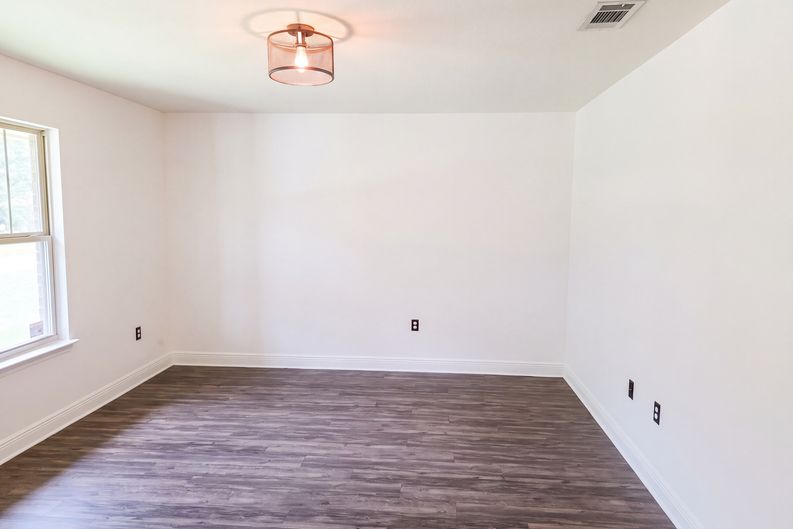 Photo 19 of 22 of 3054 Grady Tolbert Rd, Navarre, FL