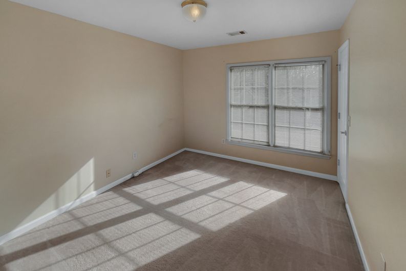Photo 54 of 68 of 1370 Providence Dr, Lawrenceville, GA