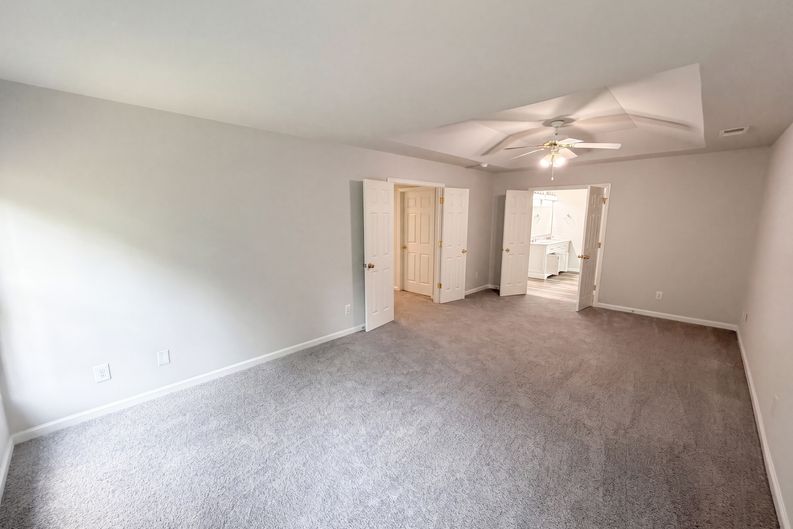 Photo 4 of 30 of 11528 Erwin Ridge Ave, Charlotte, NC