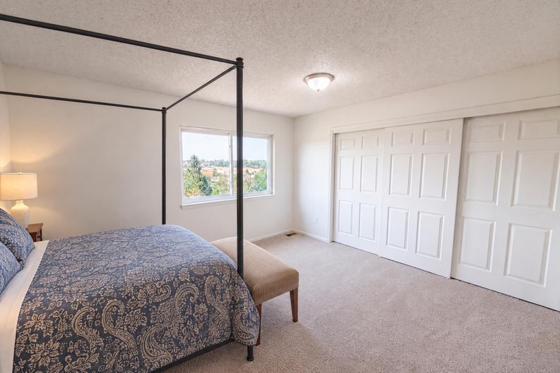 Photo 19 of 38 of 8273 W Plymouth Pl, Littleton, CO