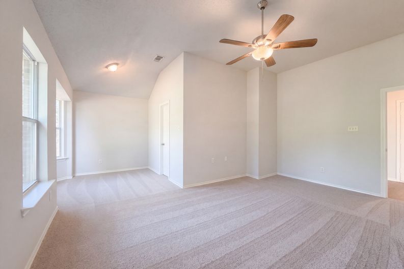 Photo 4 of 18 of 9 Fern Oak Ct, Mansfield, TX