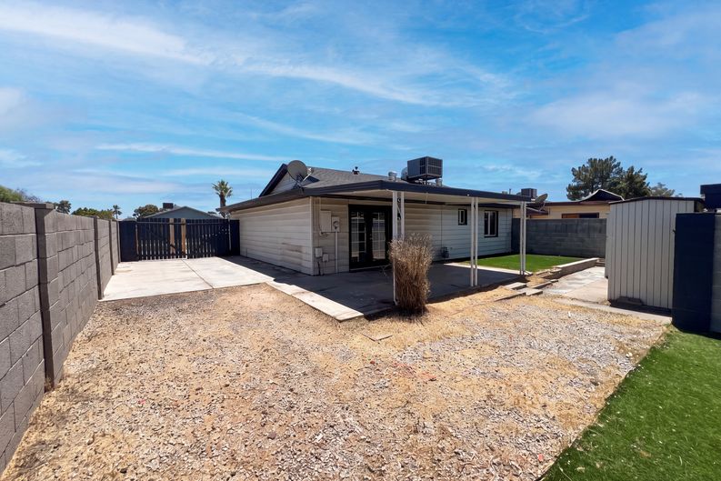 Photo 5 of 20 of 14838 N 33rd Dr, Phoenix, AZ