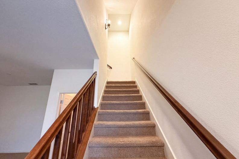 Photo 7 of 31 of 6107 Lonetree Blvd, Rocklin, CA