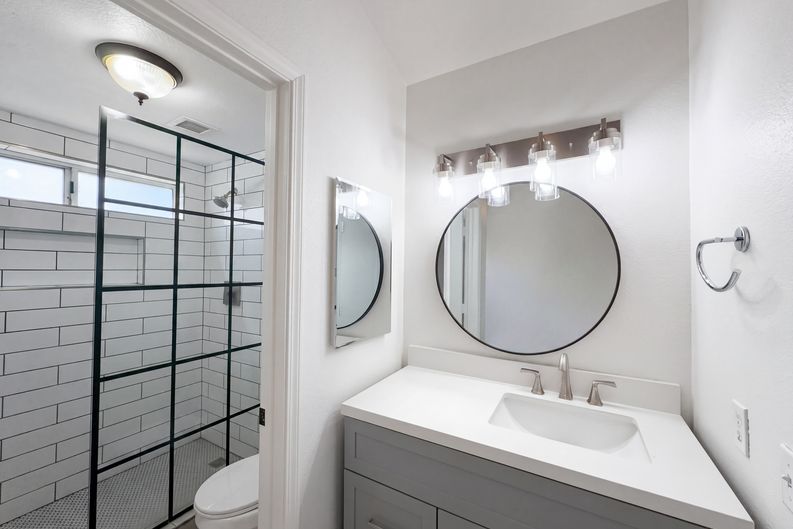 Photo 6 of 21 of 1114 S Tiago Dr, Gilbert, AZ