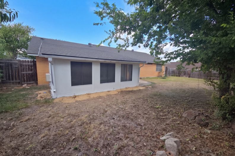 Photo 5 of 17 of 1500 Dallas St, Killeen, TX