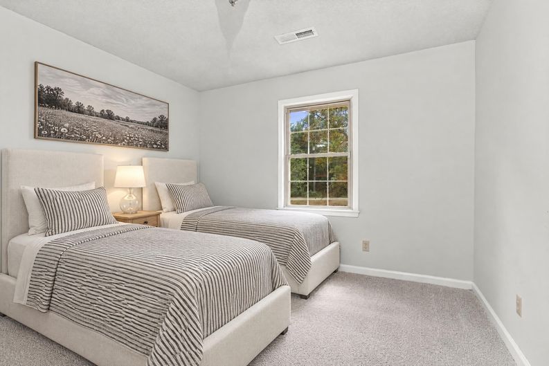 Photo 10 of 18 of 5991 Acton Rd, Dalzell, SC