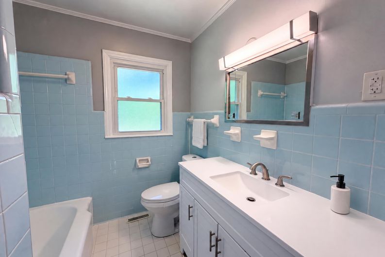 Photo 9 of 17 of 2154 Rosewood Dr, Rock Hill, SC