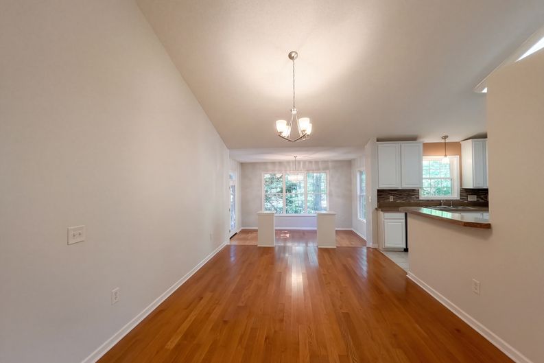 Photo 6 of 17 of 6073 Jones Cir, Sanford, NC