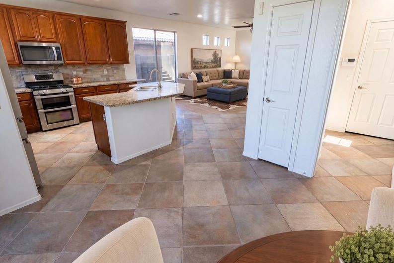 Photo 14 of 40 of 2513 W Florentine Rd, Phoenix, AZ
