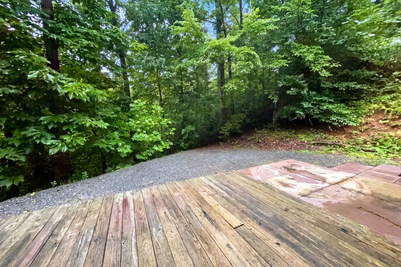 Photo 17 of 19 of 172 Gardenia Ct, Marble, NC