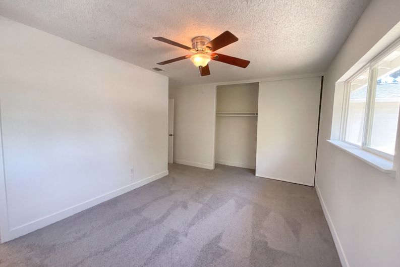 Photo 19 of 30 of 5313 Fernwood Way, Sacramento, CA