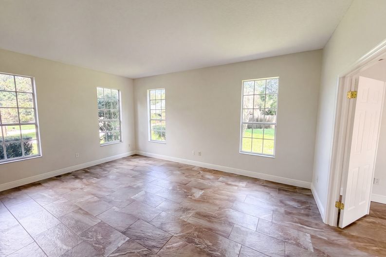 Photo 11 of 44 of 120 Longbranch Rd, Winter Park, FL