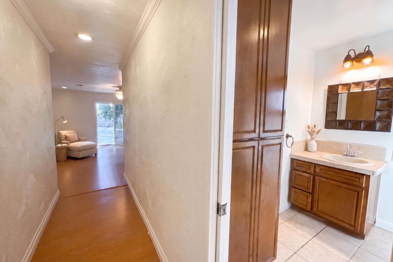 Photo 21 of 29 of 3450 Sierra View Ln, Sacramento, CA