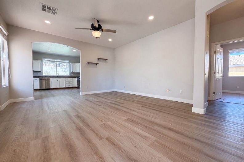 Photo 3 of 21 of 239 Ventana Heights St, Henderson, NV