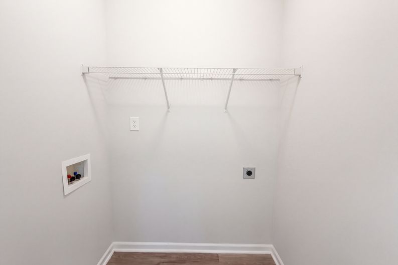 Photo 16 of 22 of 13927 Singleleaf Ln, Charlotte, NC