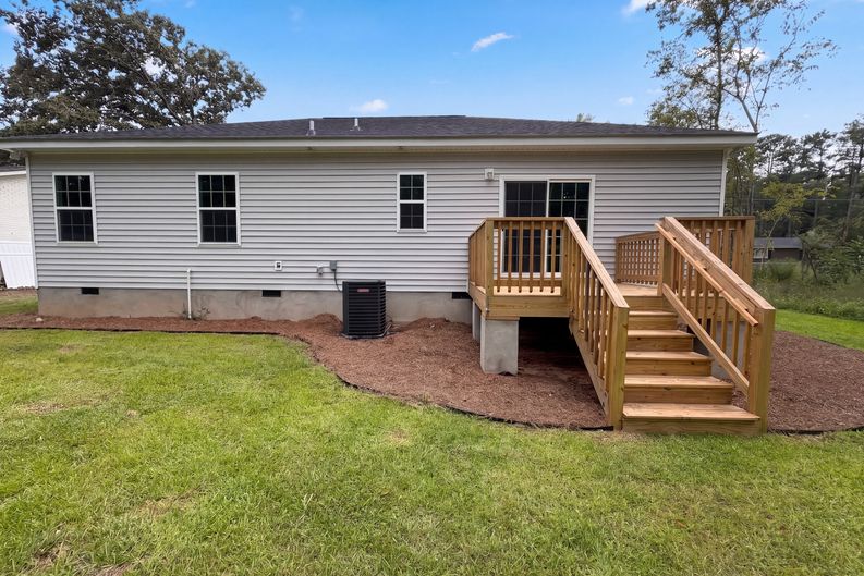 Photo 5 of 23 of 1120 Newnham Dr, Columbia, SC