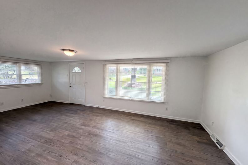 Photo 4 of 23 of 1502 Pine St, West Columbia, SC