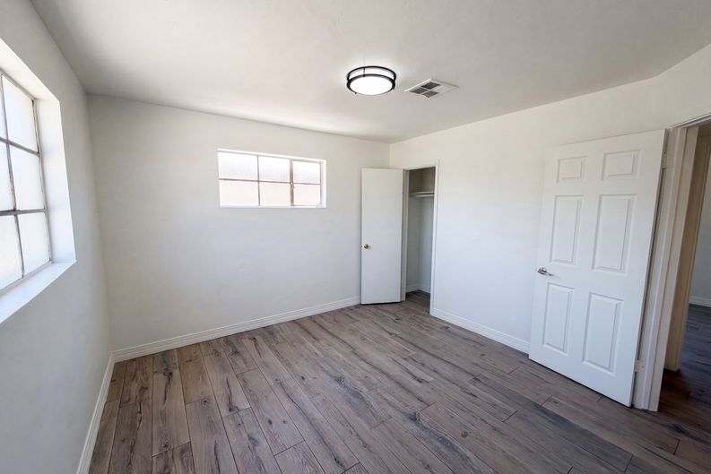 Photo 15 of 21 of 4505 W Clarendon Ave, Phoenix, AZ
