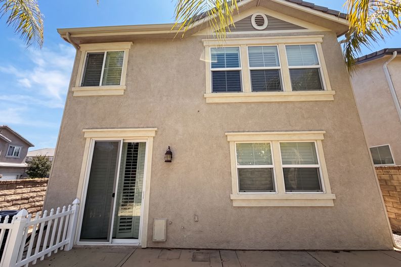 Photo 5 of 26 of 29202 Cowboy Ct, Valencia, CA