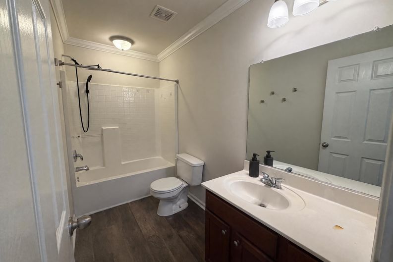Photo 12 of 17 of 211 Emerald Isle Dr, Moncks Corner, SC