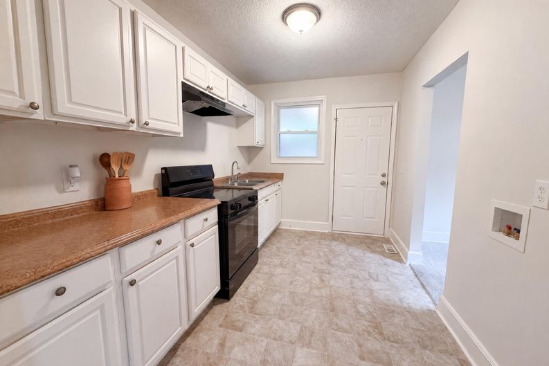 Photo 11 of 16 of 4300 Hulda Ave, Columbia, SC