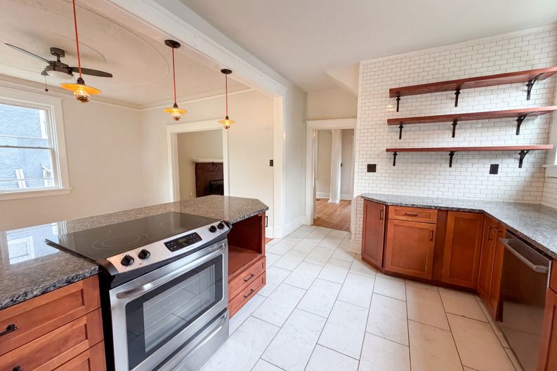 Photo 9 of 21 of 3311 Garland Ave, Richmond, VA