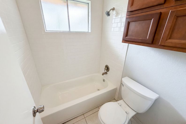 Photo 18 of 21 of 1902 New Orleans St, Deer Park, TX